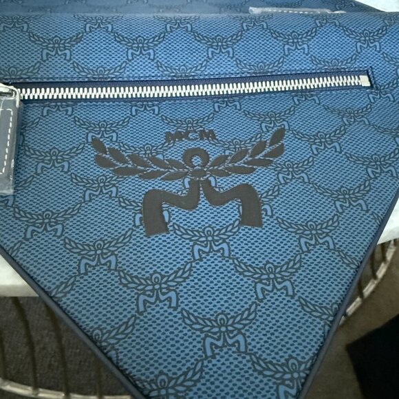 MCM Blue Canvas and leather Triangle Shoulder Bag - Picture 8 of 14